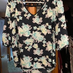 NWT navy floral tunic!